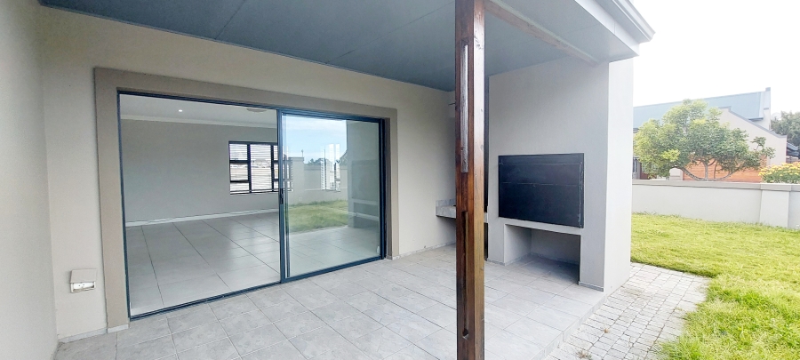 3 Bedroom Property for Sale in Blue Mountain Village Western Cape